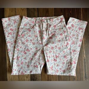 AMERICAN EAGLE • floral mom jeans denim stretch high rise AEO cottagecore